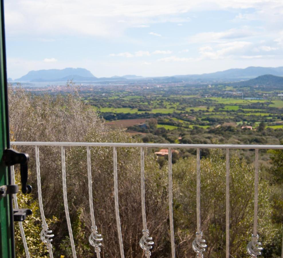 Villa Aurora Olbia Luaran gambar