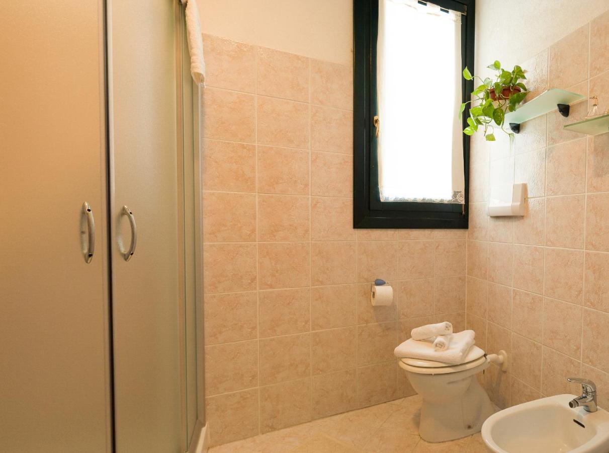 Villa Aurora Olbia Luaran gambar